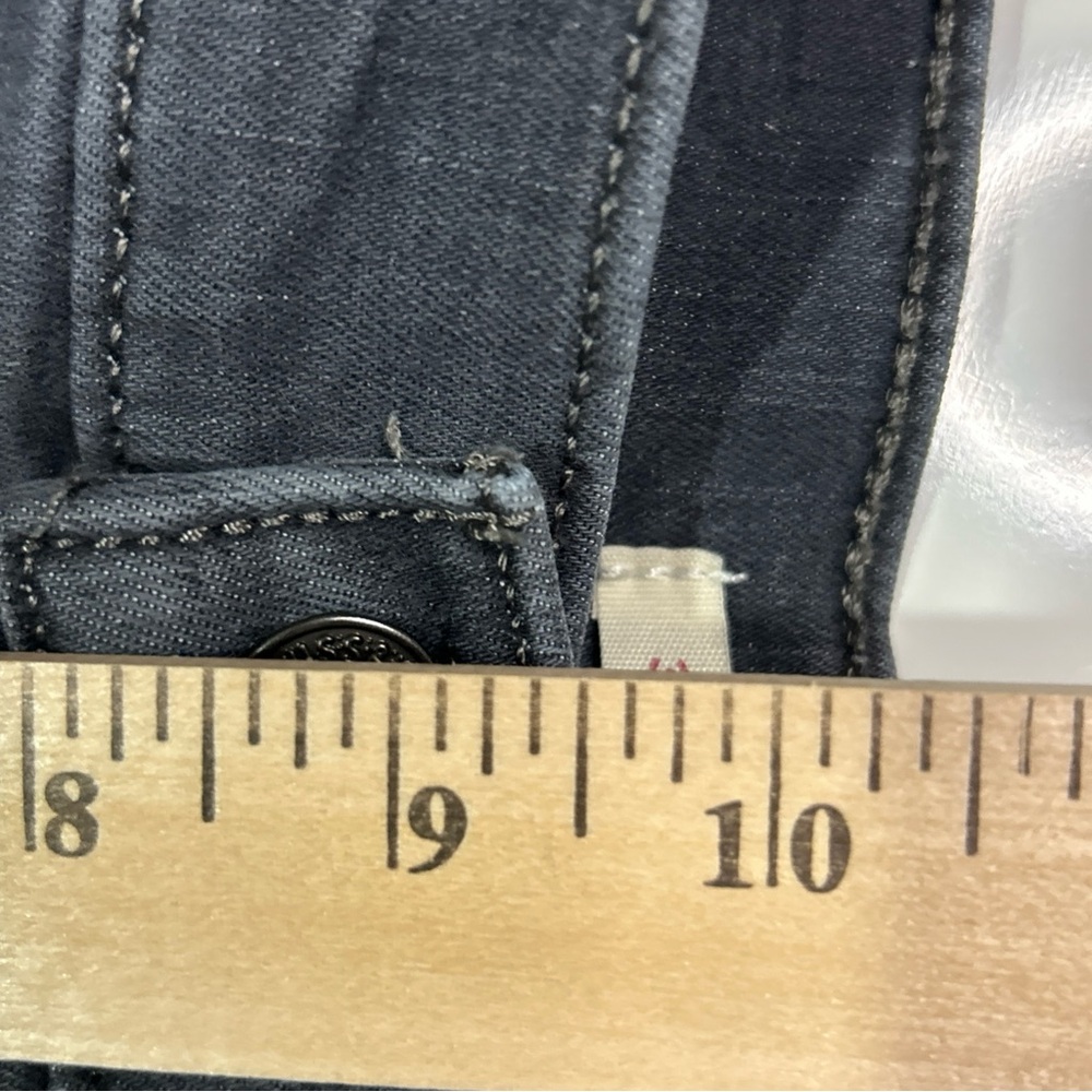 Levi’s 311 Shaping Skinny Jeans Women’s Juniors 29 Black Wash Logo - Picture 12 of 16